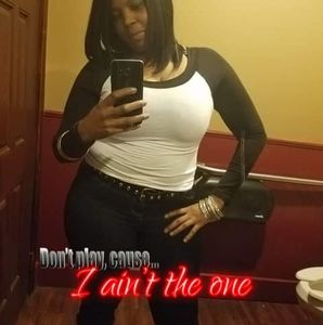 Meet your Posher, Dominque